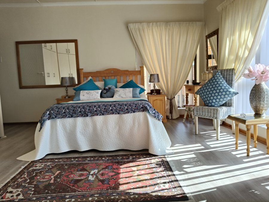 4 Bedroom Property for Sale in Wavecrest Eastern Cape